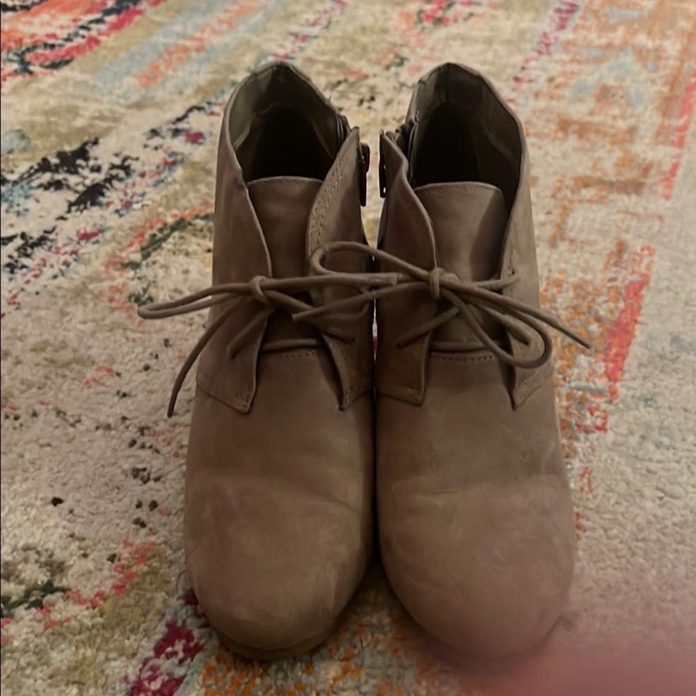 Women's Tan Ankle Boots